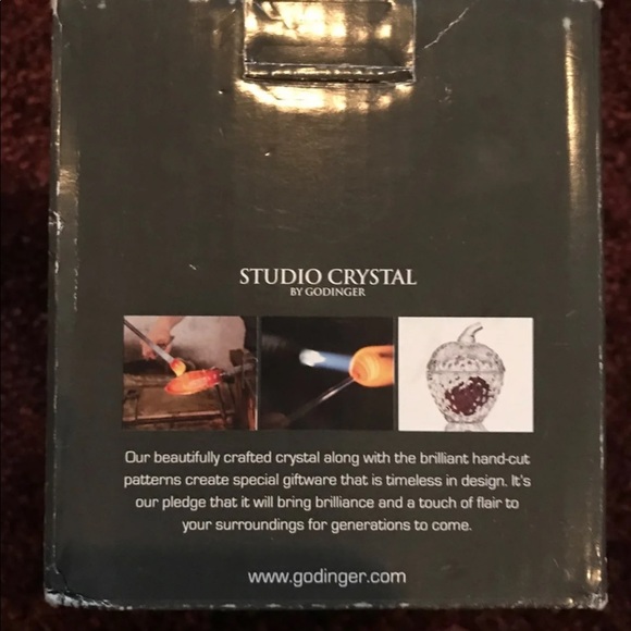 Godinger Studio Crystal Strawberry Box #44482 - Picture 4 of 6